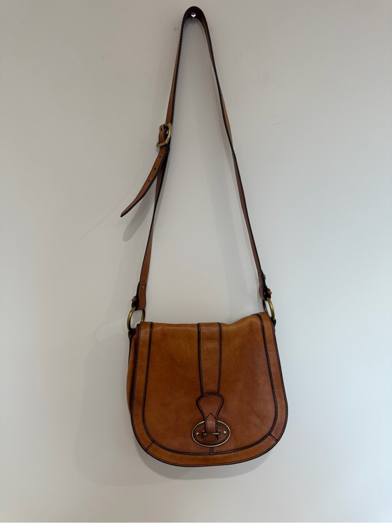 Fossil Handbags - Fossil vintage Brown Leather Crossbody Saddle Bag